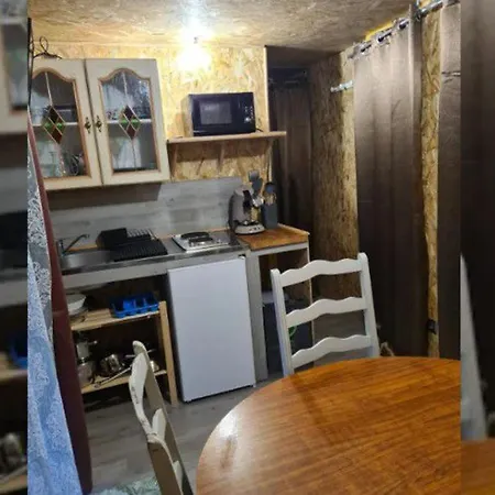 2 Avec Terrasse Aux Grandes-ventes - Api-1-52-534 * Les Grandes-Ventes